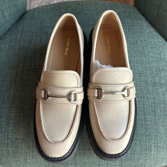 & Other Stories Buckled Chunky Leather Loafers Cream Platform 38 US size 7 NWT - Picture 1 of 13